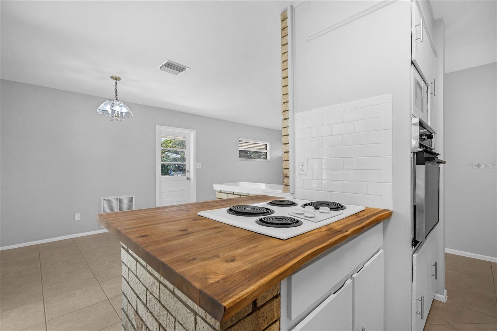 LAKE HARRIET ESTATES - Residential