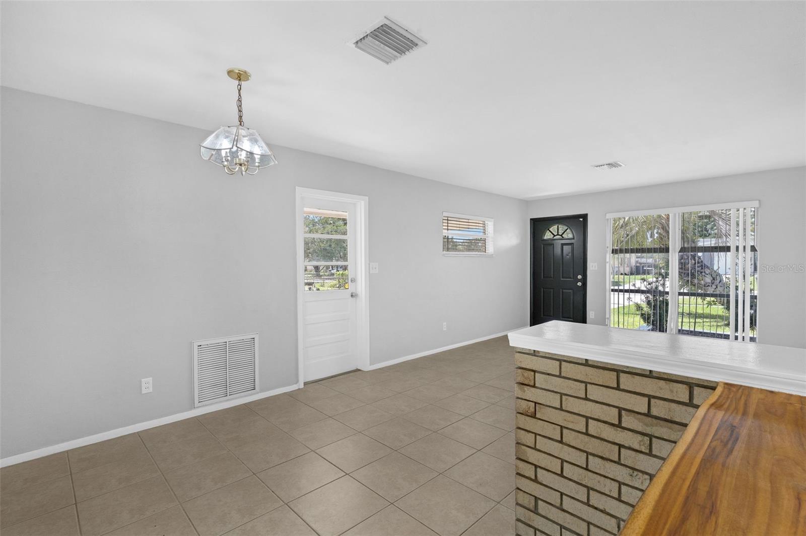 LAKE HARRIET ESTATES - Residential