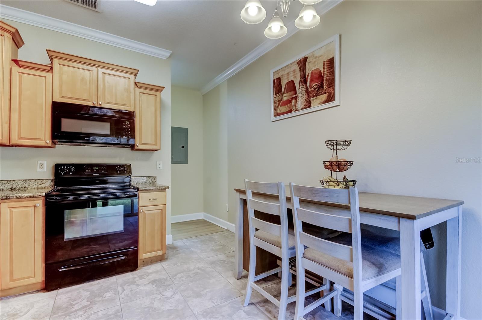 ALEXANDER WOODS TWNHMS - Residential