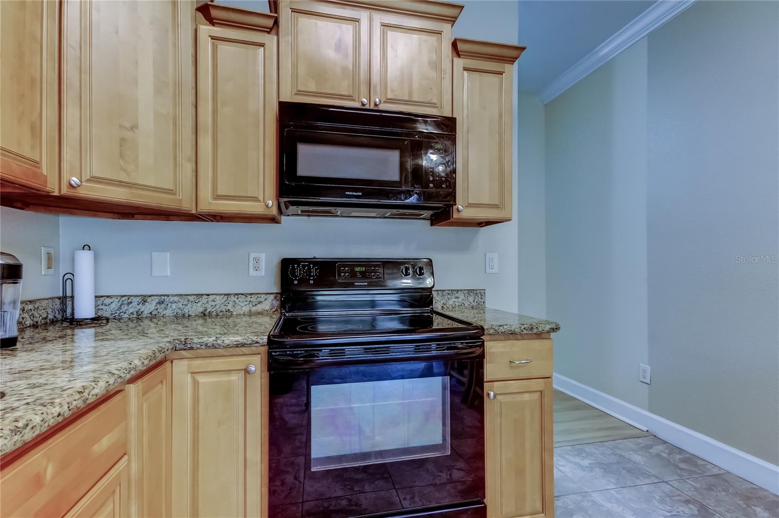 ALEXANDER WOODS TWNHMS - Residential