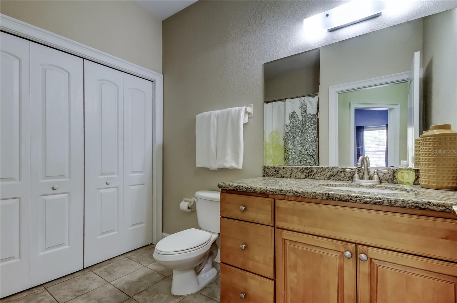 ALEXANDER WOODS TWNHMS - Residential