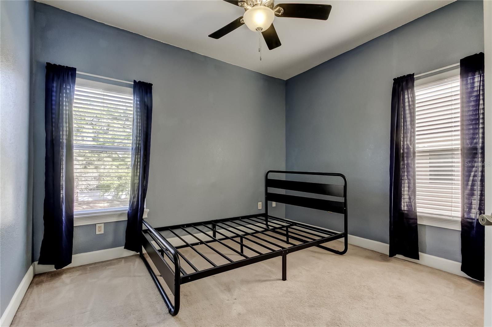 ALEXANDER WOODS TWNHMS - Residential