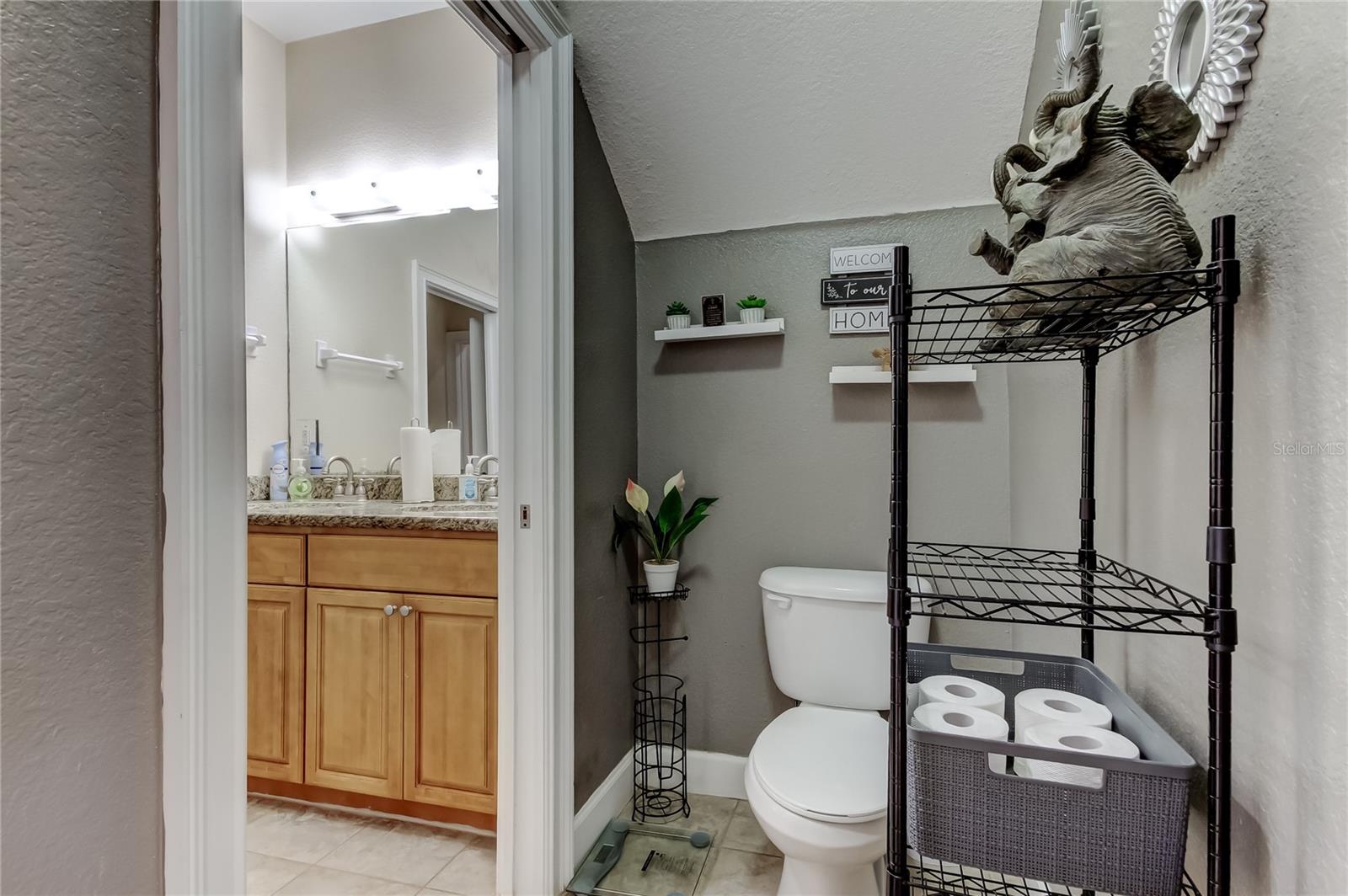 ALEXANDER WOODS TWNHMS - Residential