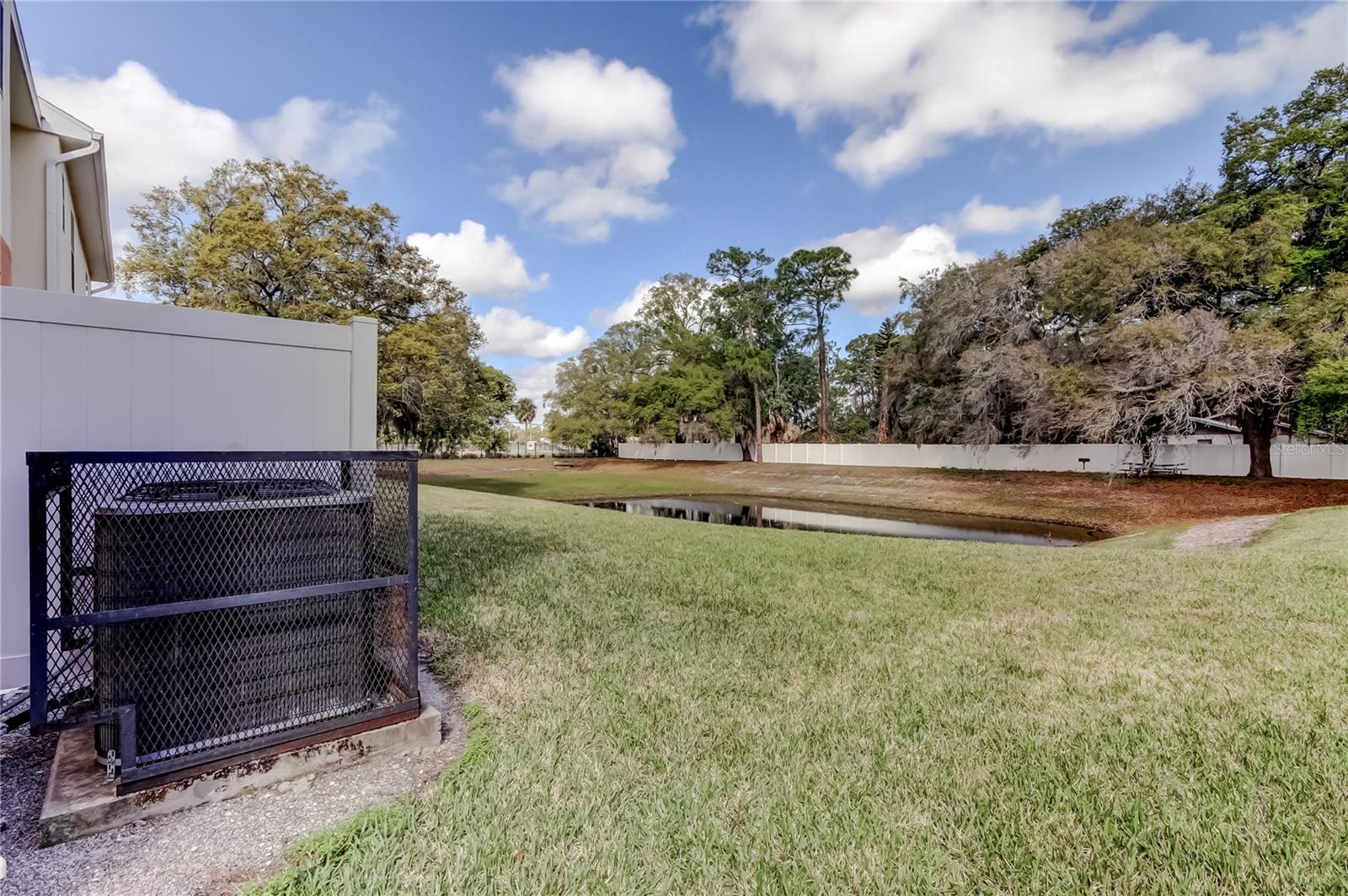 ALEXANDER WOODS TWNHMS - Residential