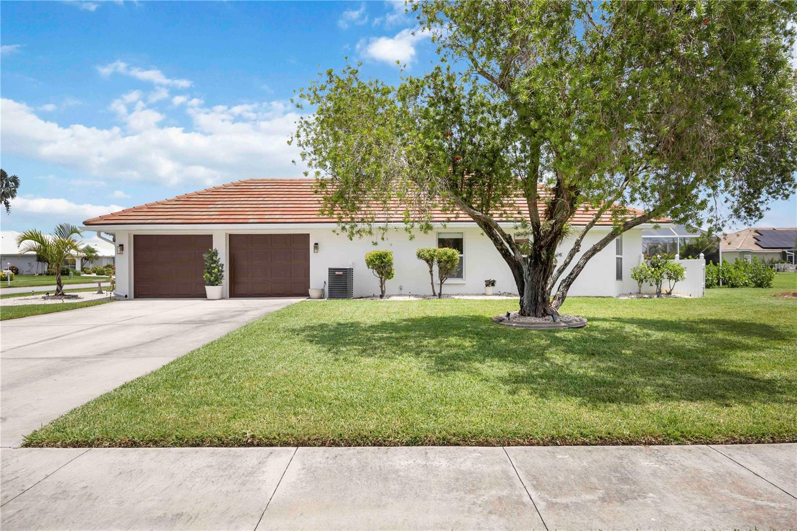 5028 GREENWAY COURT