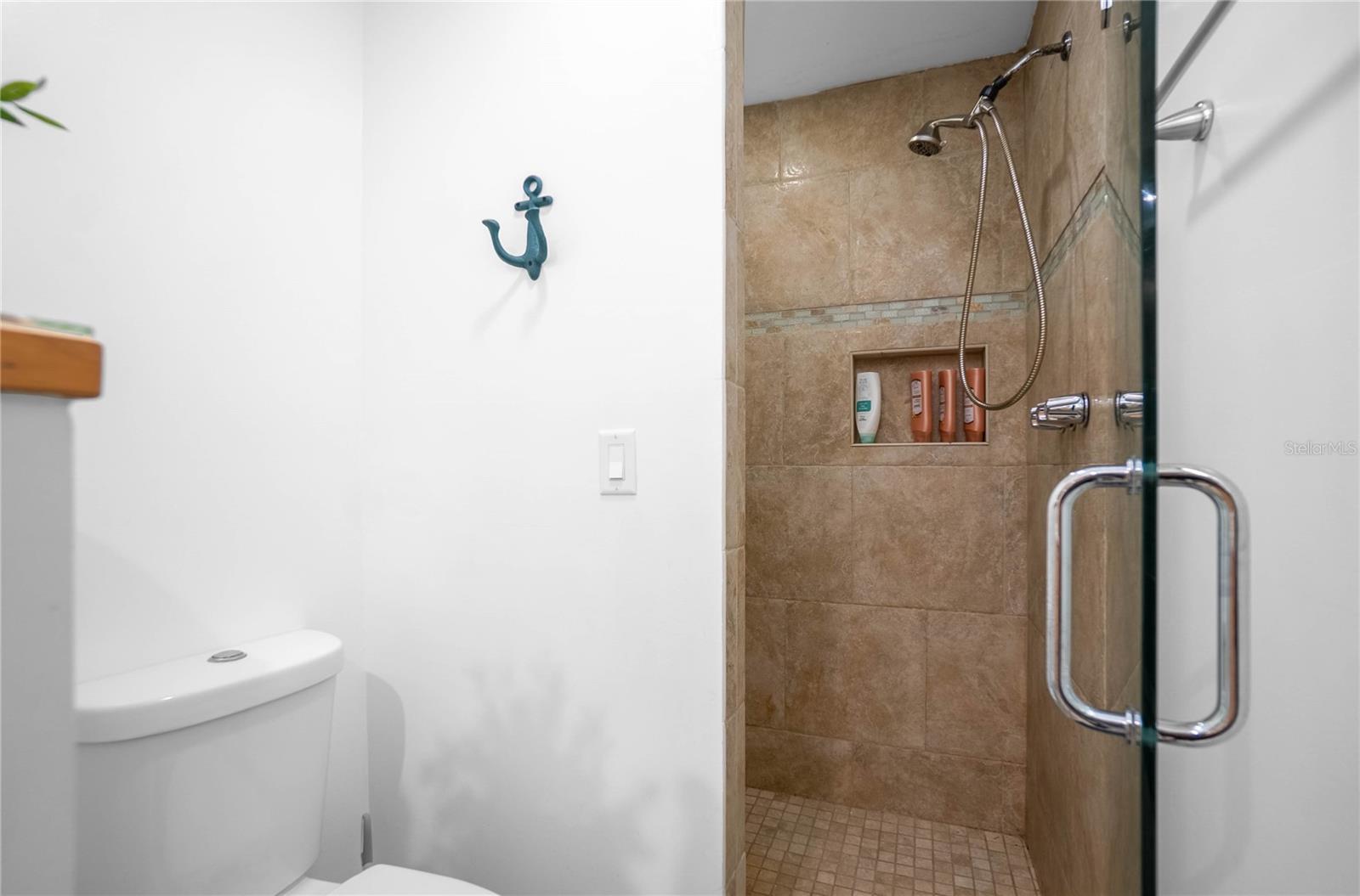 RESTHAVEN SHORES - Residential