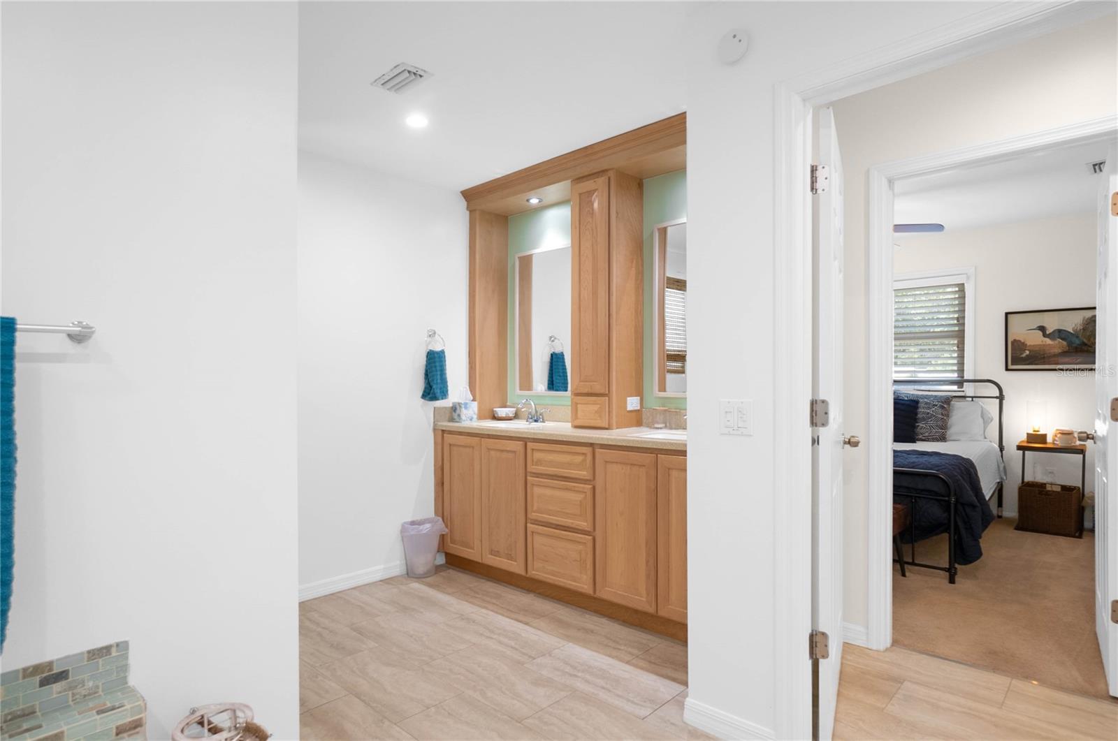 RESTHAVEN SHORES - Residential