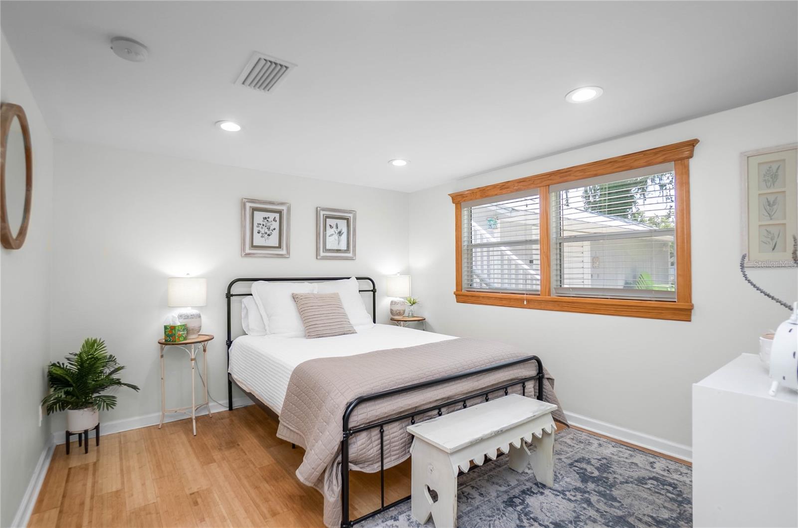 RESTHAVEN SHORES - Residential