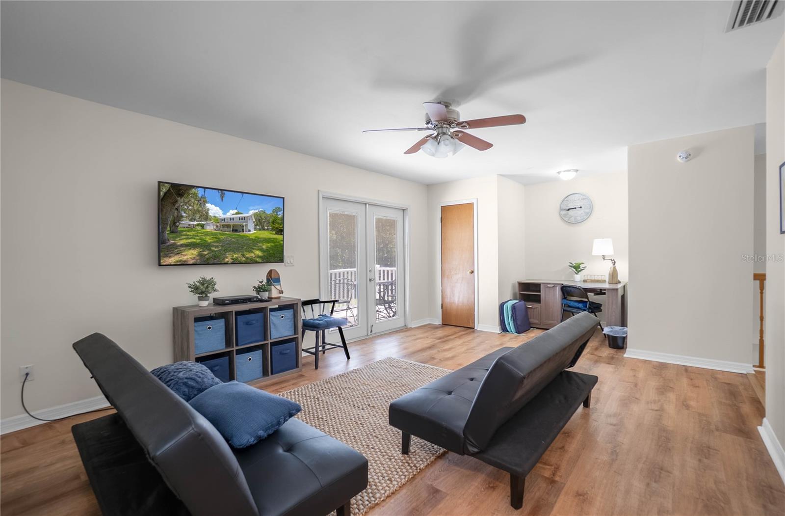 RESTHAVEN SHORES - Residential