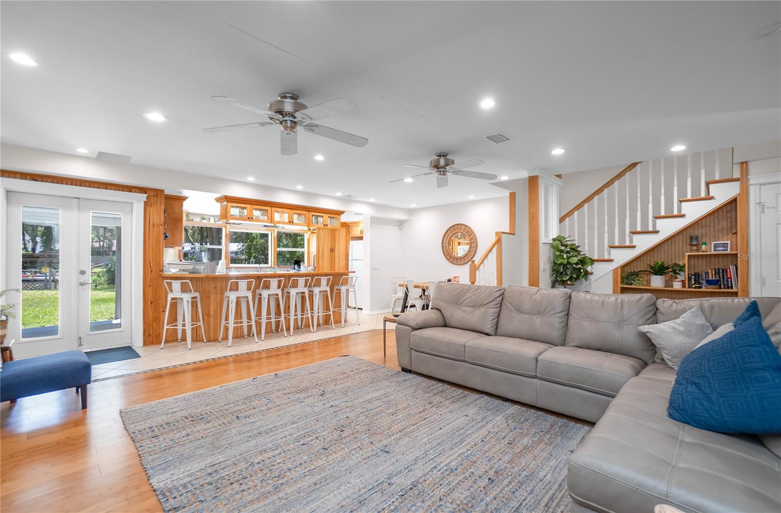 RESTHAVEN SHORES - Residential