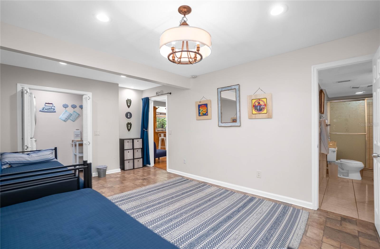 RESTHAVEN SHORES - Residential