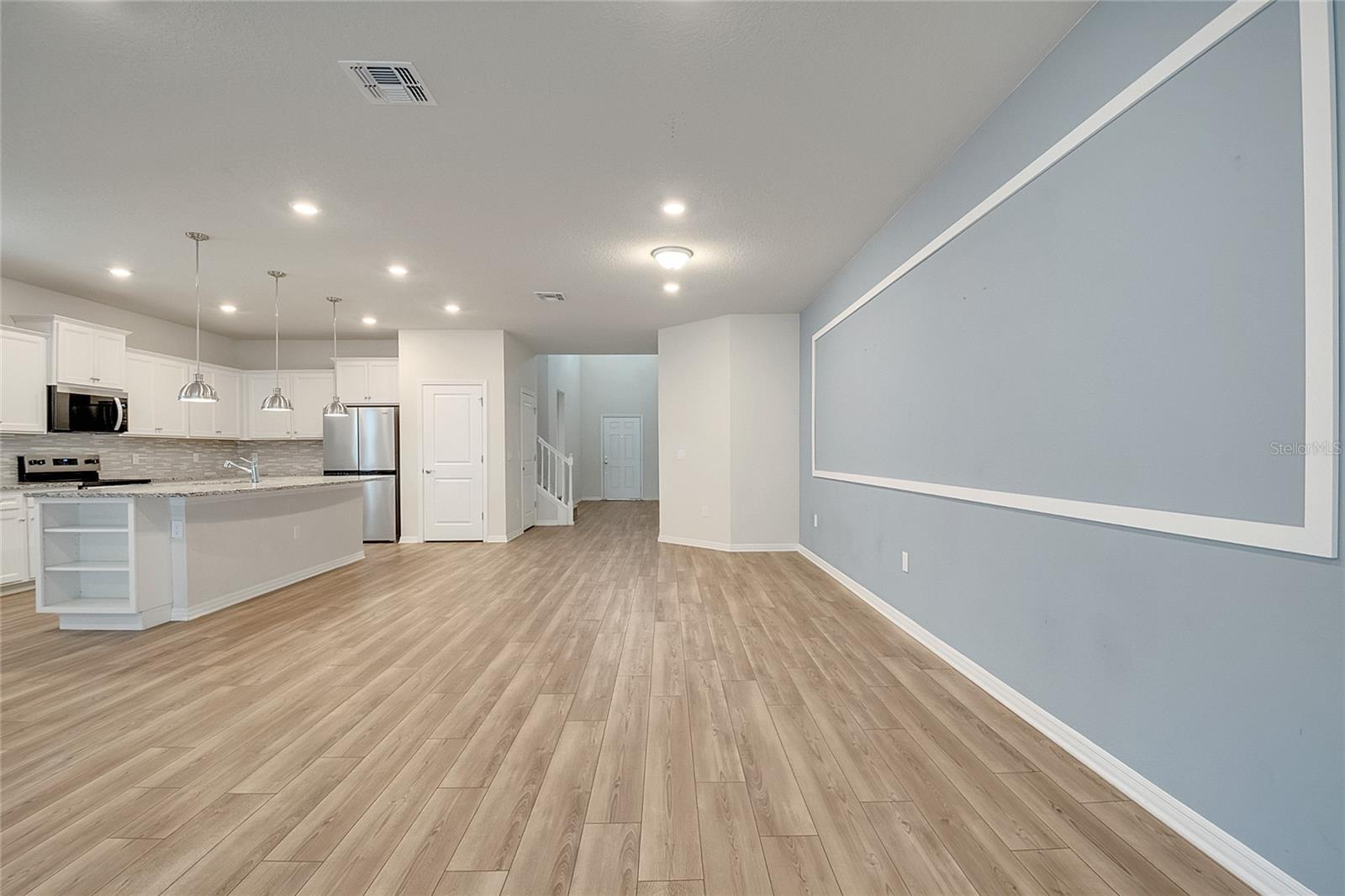 WINDSOR ISLAND RESIDENCE PH 2A - Residential