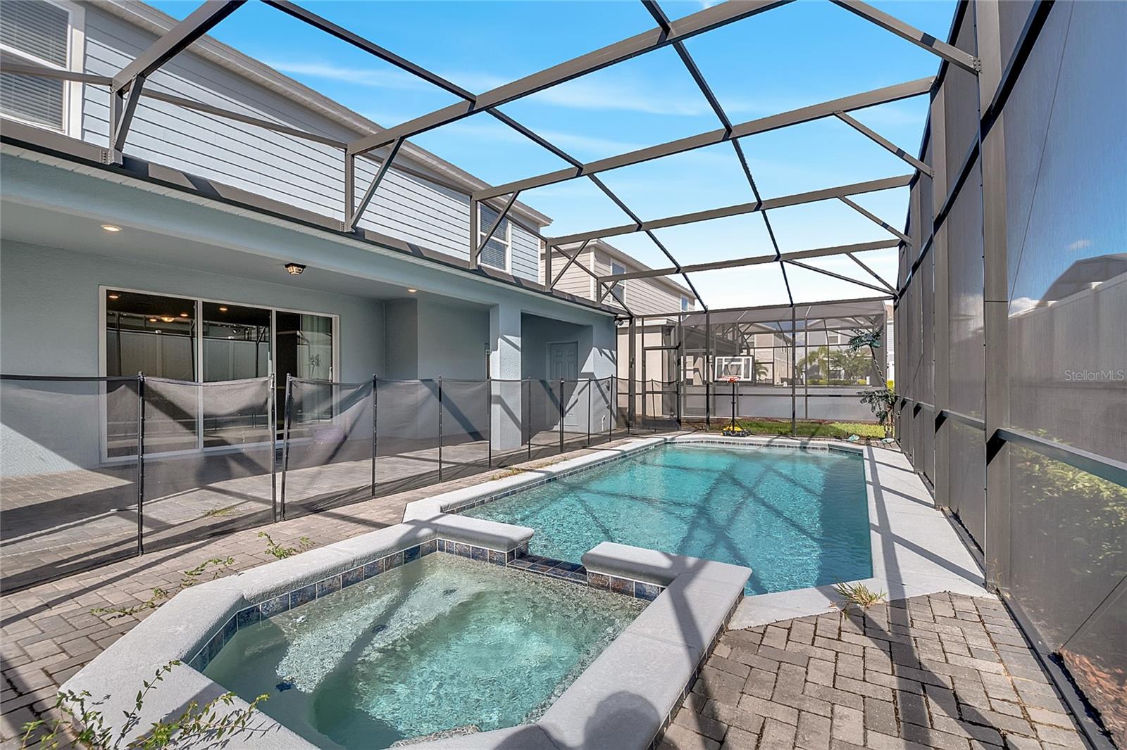WINDSOR ISLAND RESIDENCE PH 2A - Residential