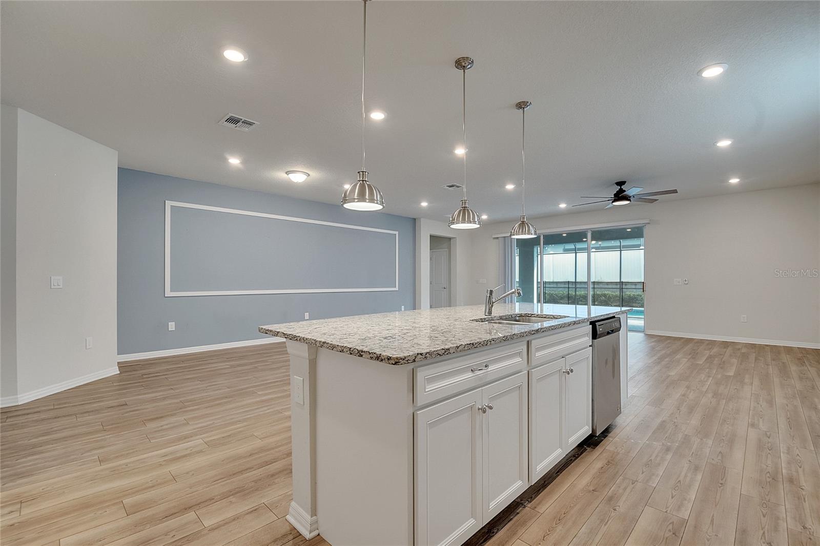 WINDSOR ISLAND RESIDENCE PH 2A - Residential