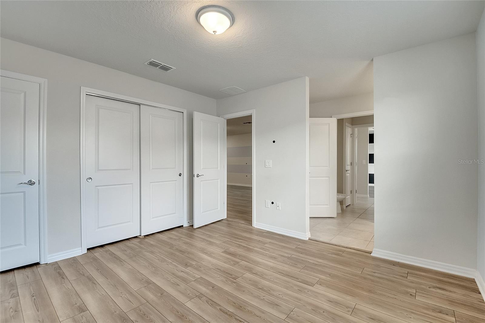 WINDSOR ISLAND RESIDENCE PH 2A - Residential