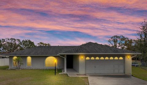 A home in LAKELAND