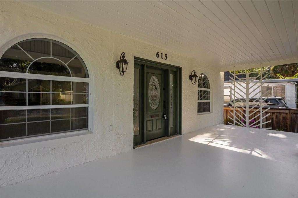 Photo of 615 W Winter Park Street, Orlando, FL 32804 (MLS # O6384975)
