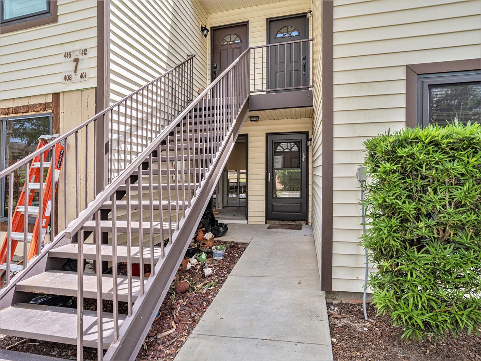 404 MOORINGS COVE DRIVE 404