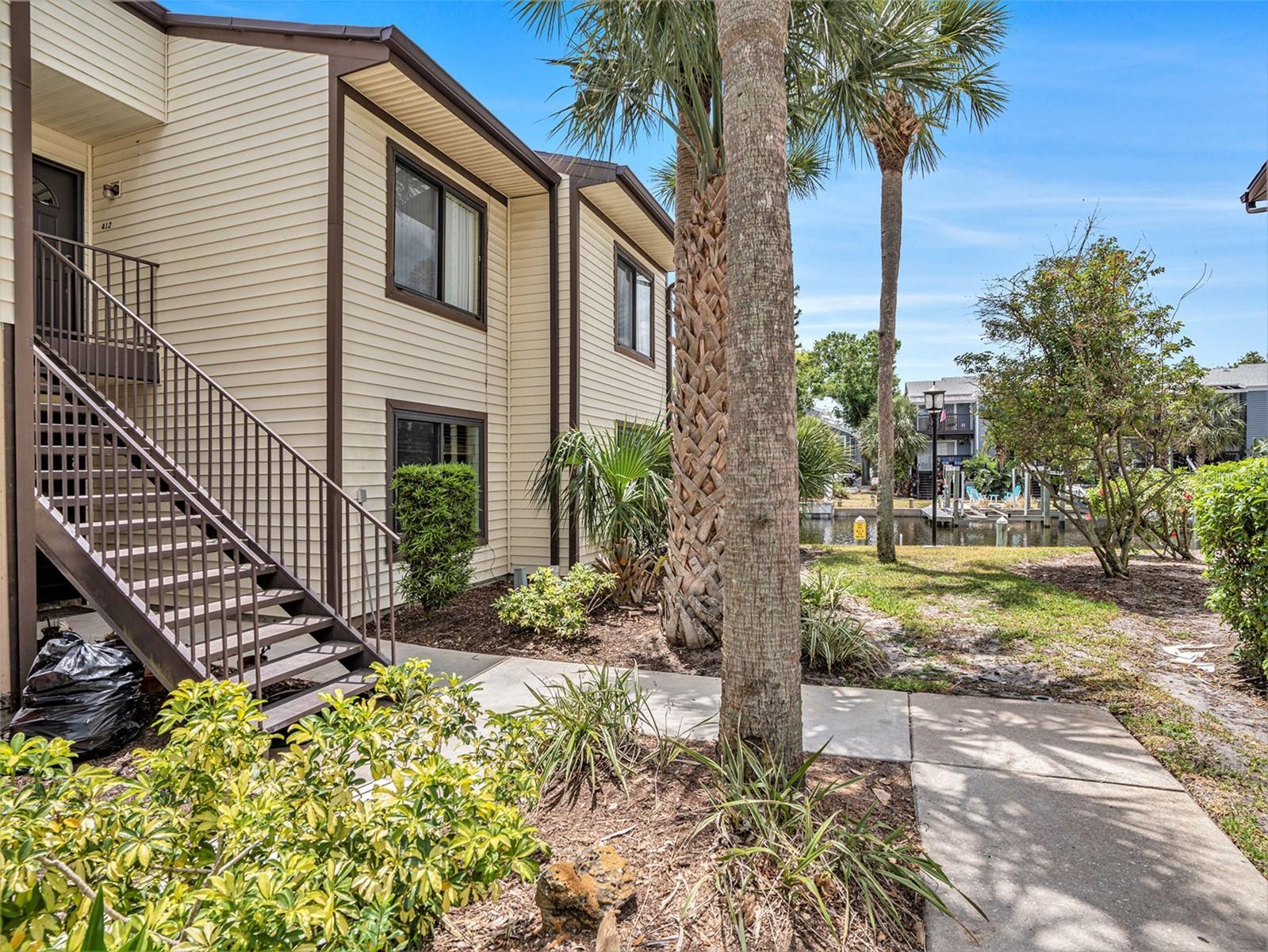404 MOORINGS COVE DRIVE 404