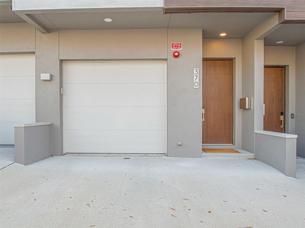 Photo of 370 6th Street S, St Petersburg, FL 33701 (MLS # TB8497393)