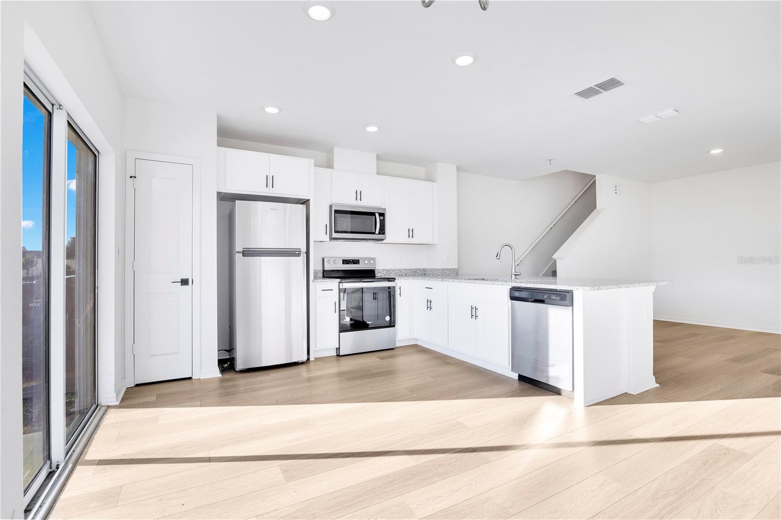 MIRABELLA PH 2 - Residential Lease