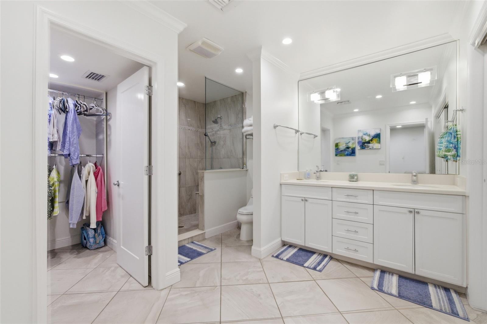 MARINA SOUTH SHORE CONDO - Residential