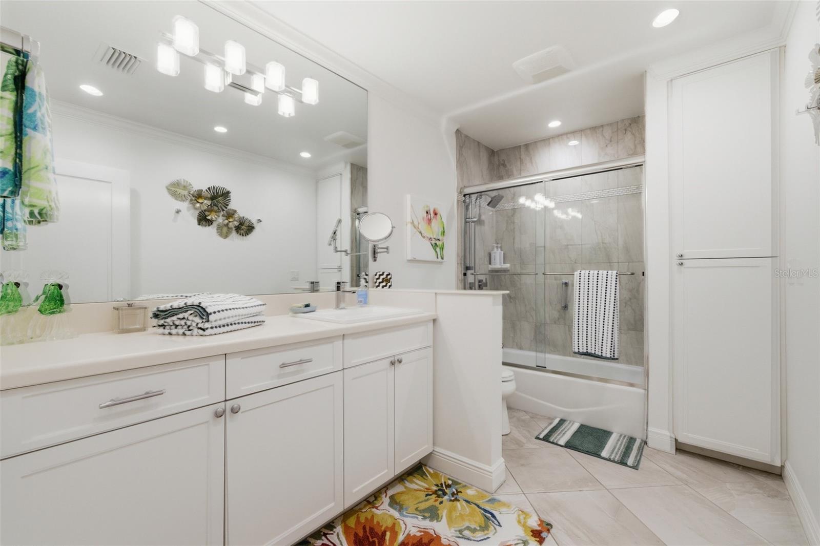 MARINA SOUTH SHORE CONDO - Residential