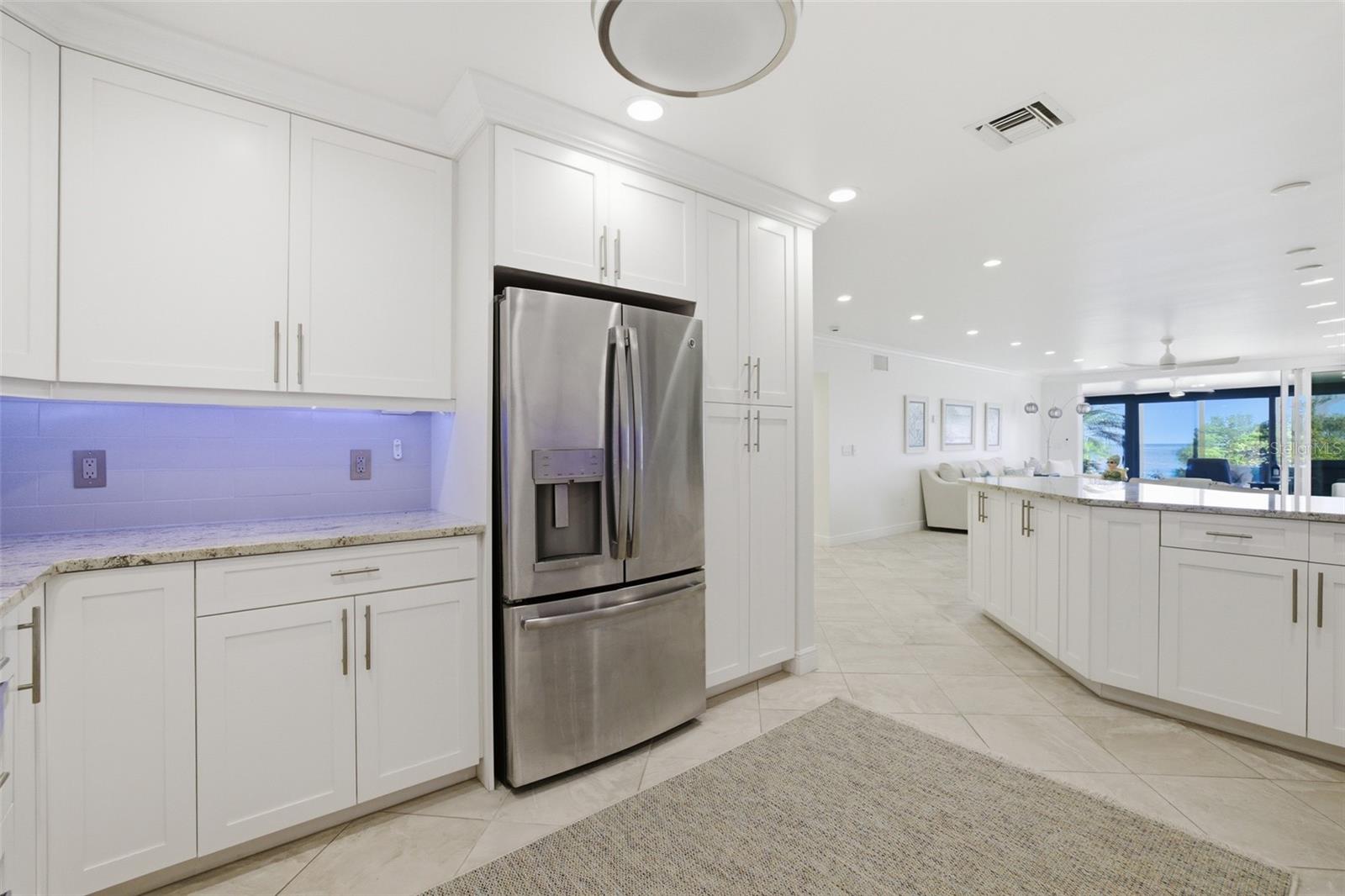 MARINA SOUTH SHORE CONDO - Residential