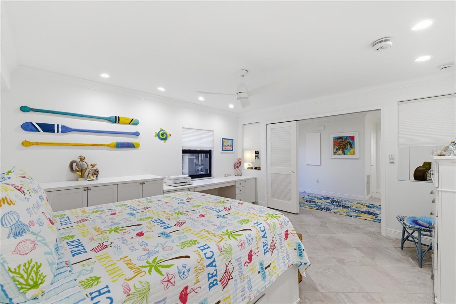 MARINA SOUTH SHORE CONDO - Residential