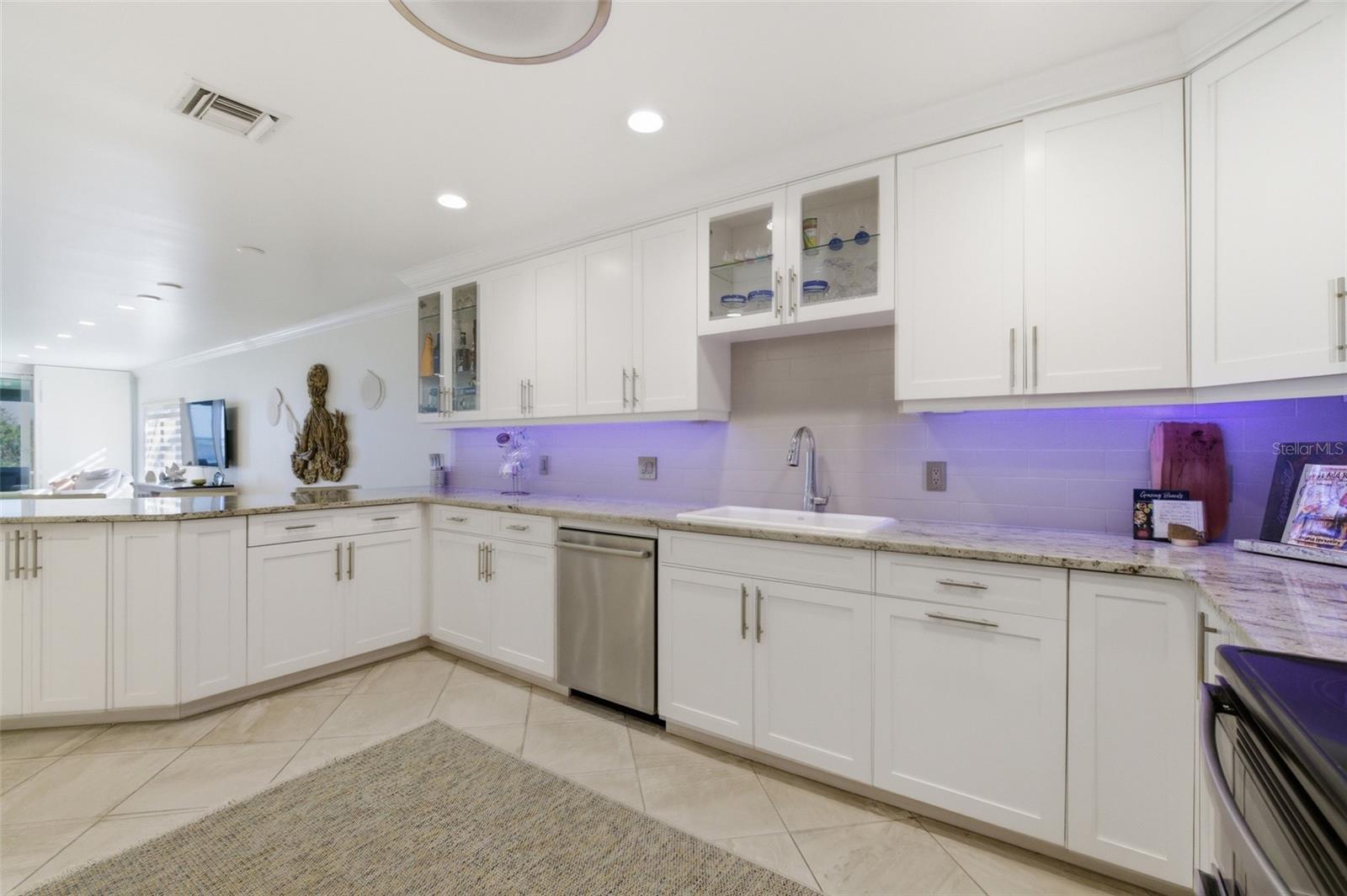 MARINA SOUTH SHORE CONDO - Residential