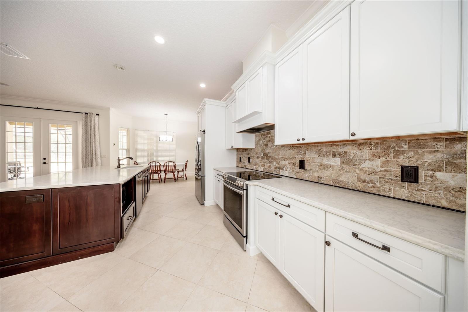 CARDINAL POINTE - Residential