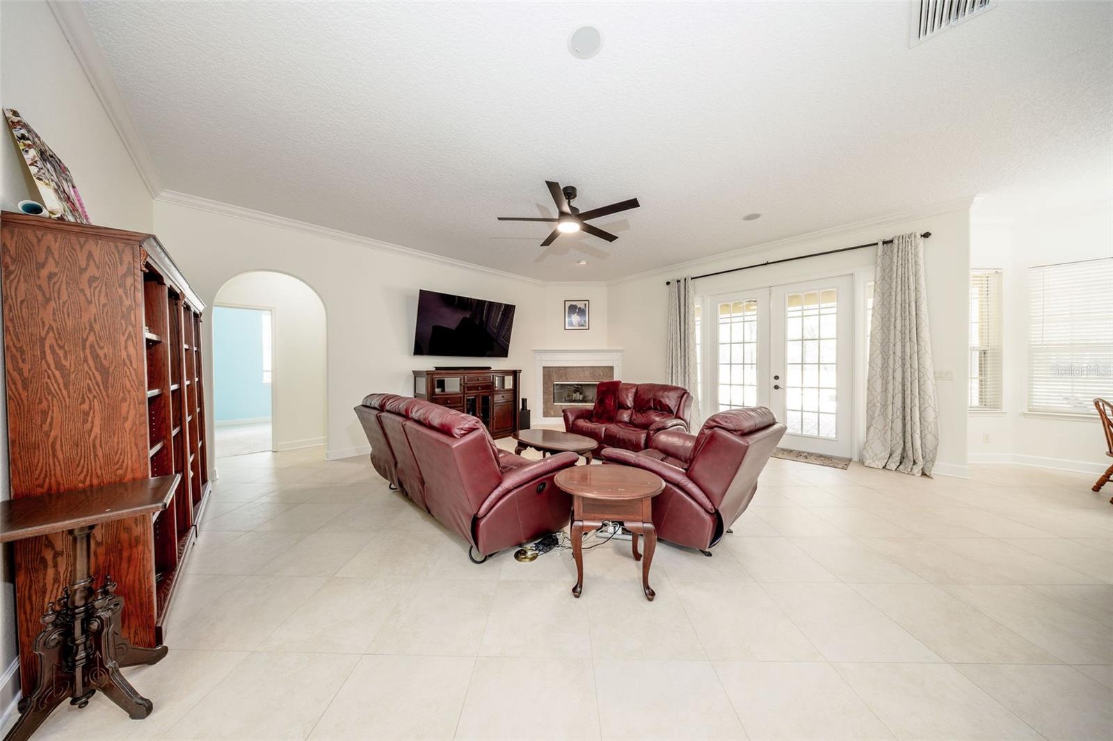 CARDINAL POINTE - Residential