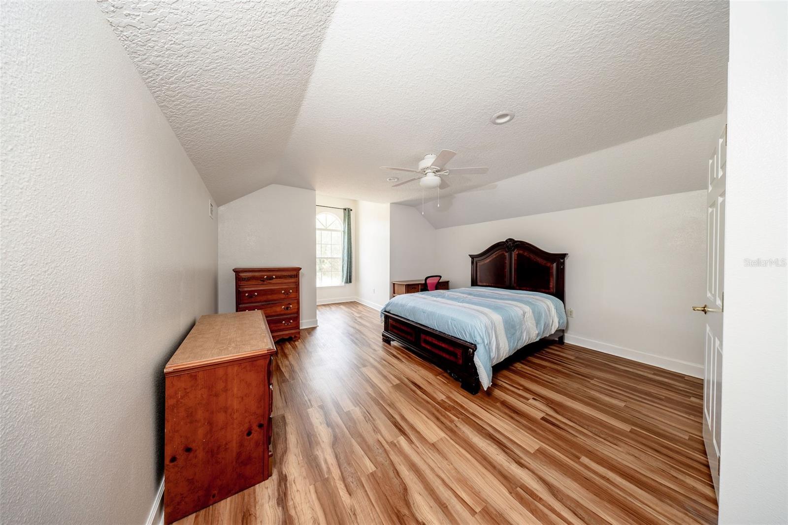 CARDINAL POINTE - Residential