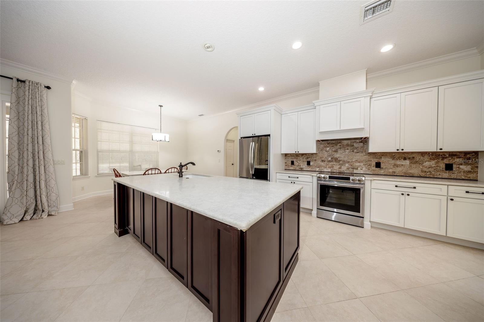 CARDINAL POINTE - Residential