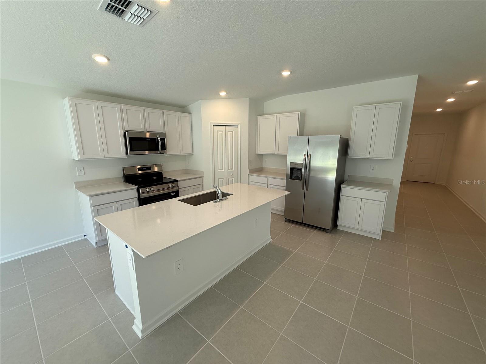 OAK HAMMOCK RESERVE - Residential Lease
