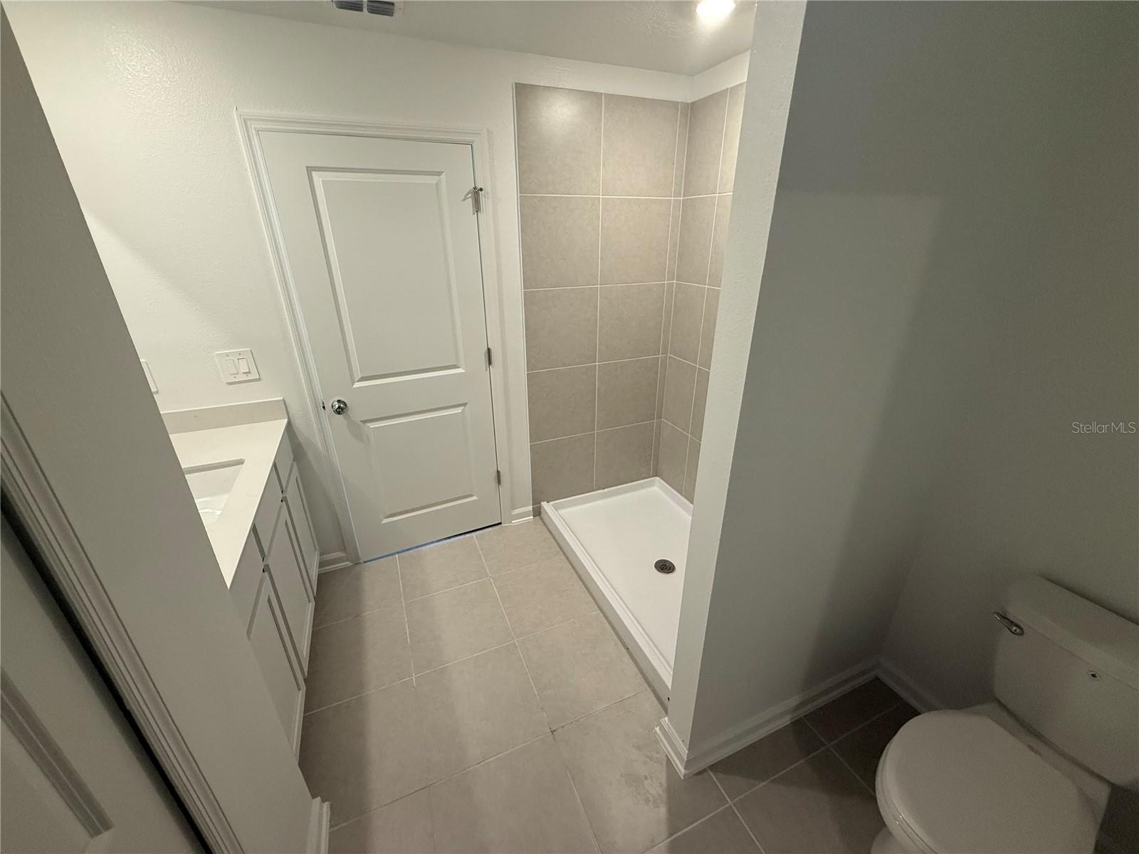 OAK HAMMOCK RESERVE - Residential Lease