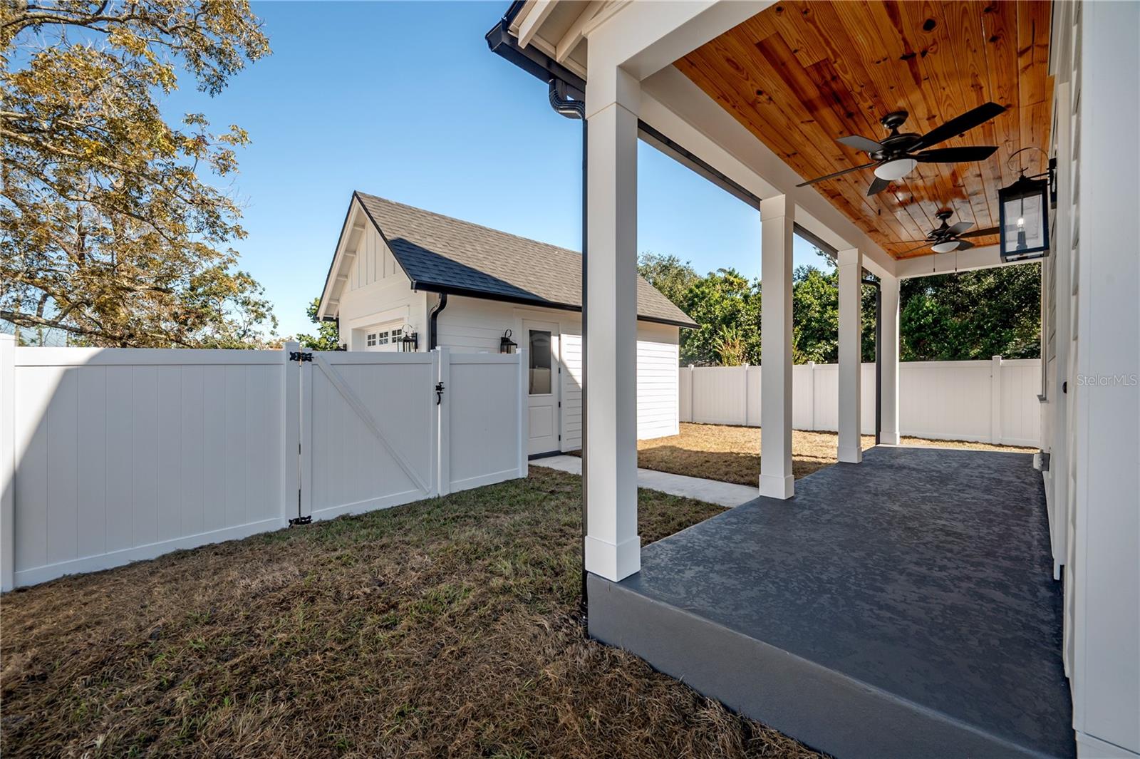 RECORD GROVE - Residential