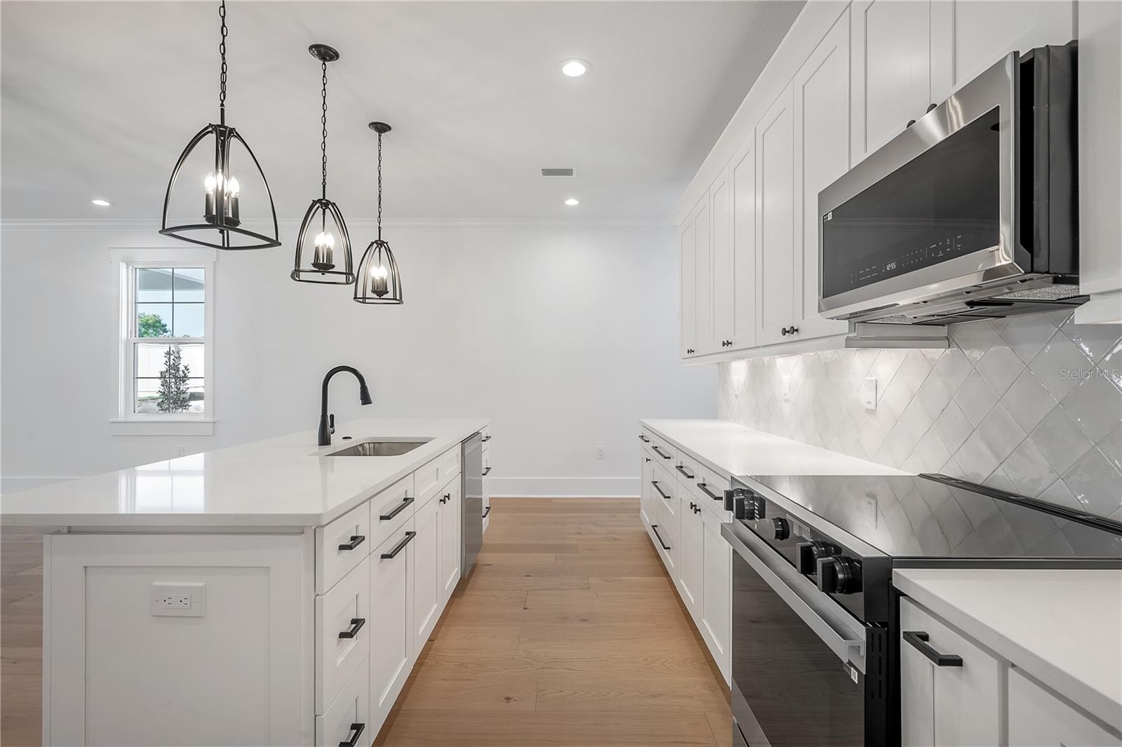 RECORD GROVE - Residential