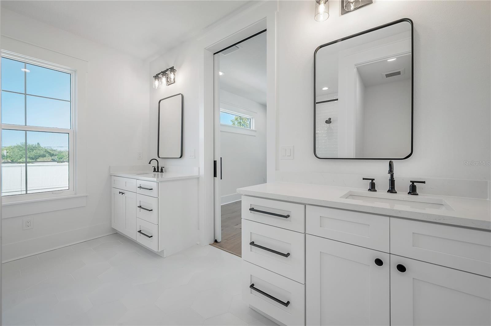 RECORD GROVE - Residential