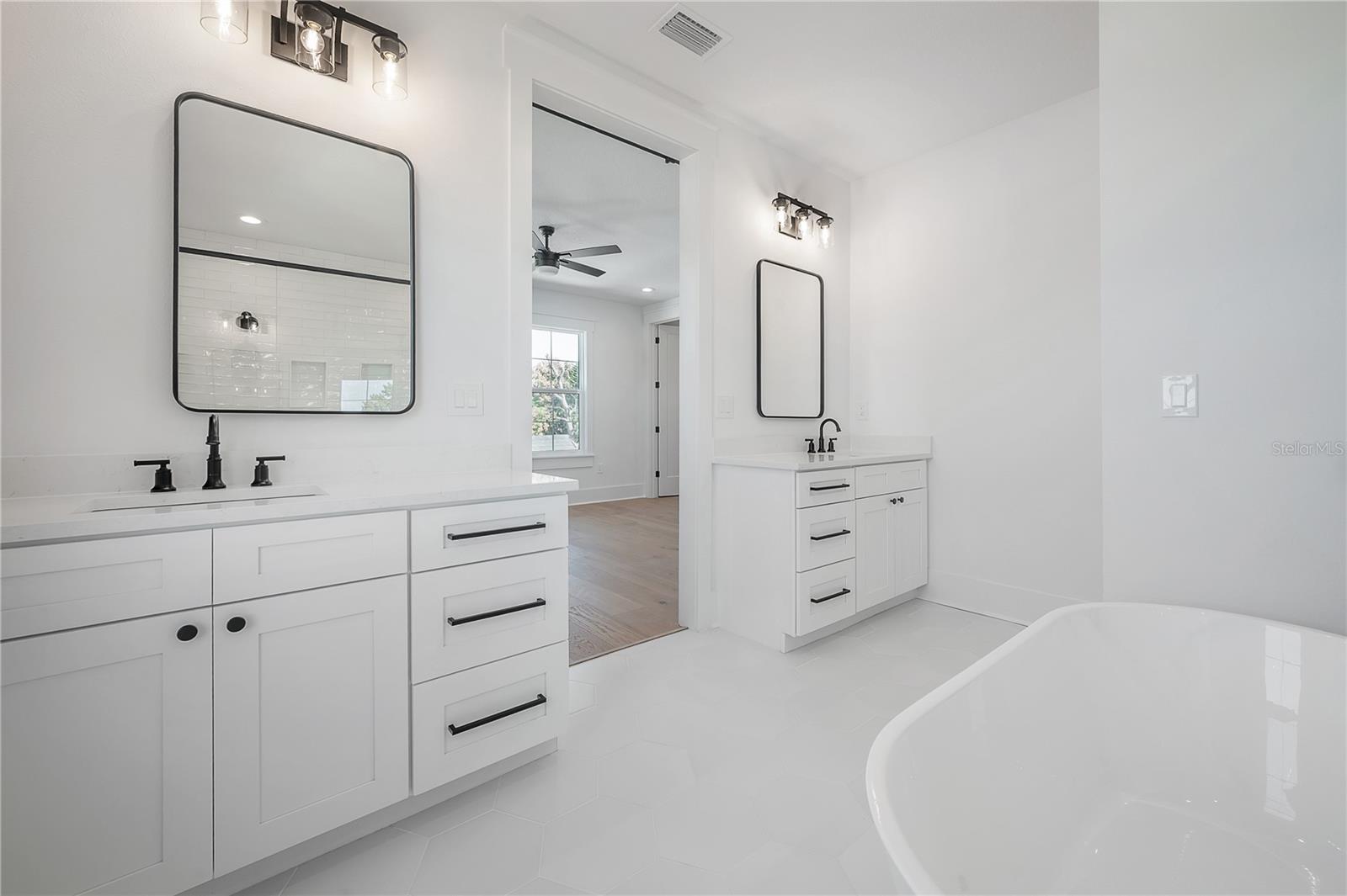 RECORD GROVE - Residential