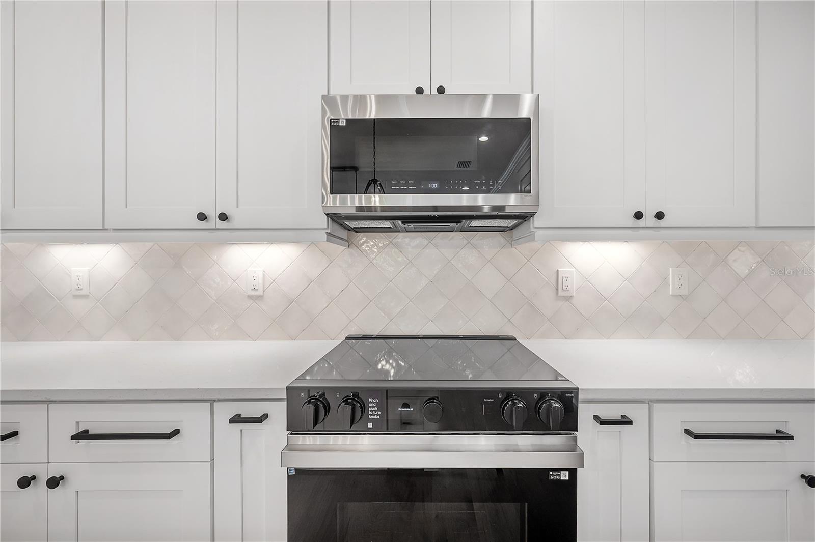 RECORD GROVE - Residential