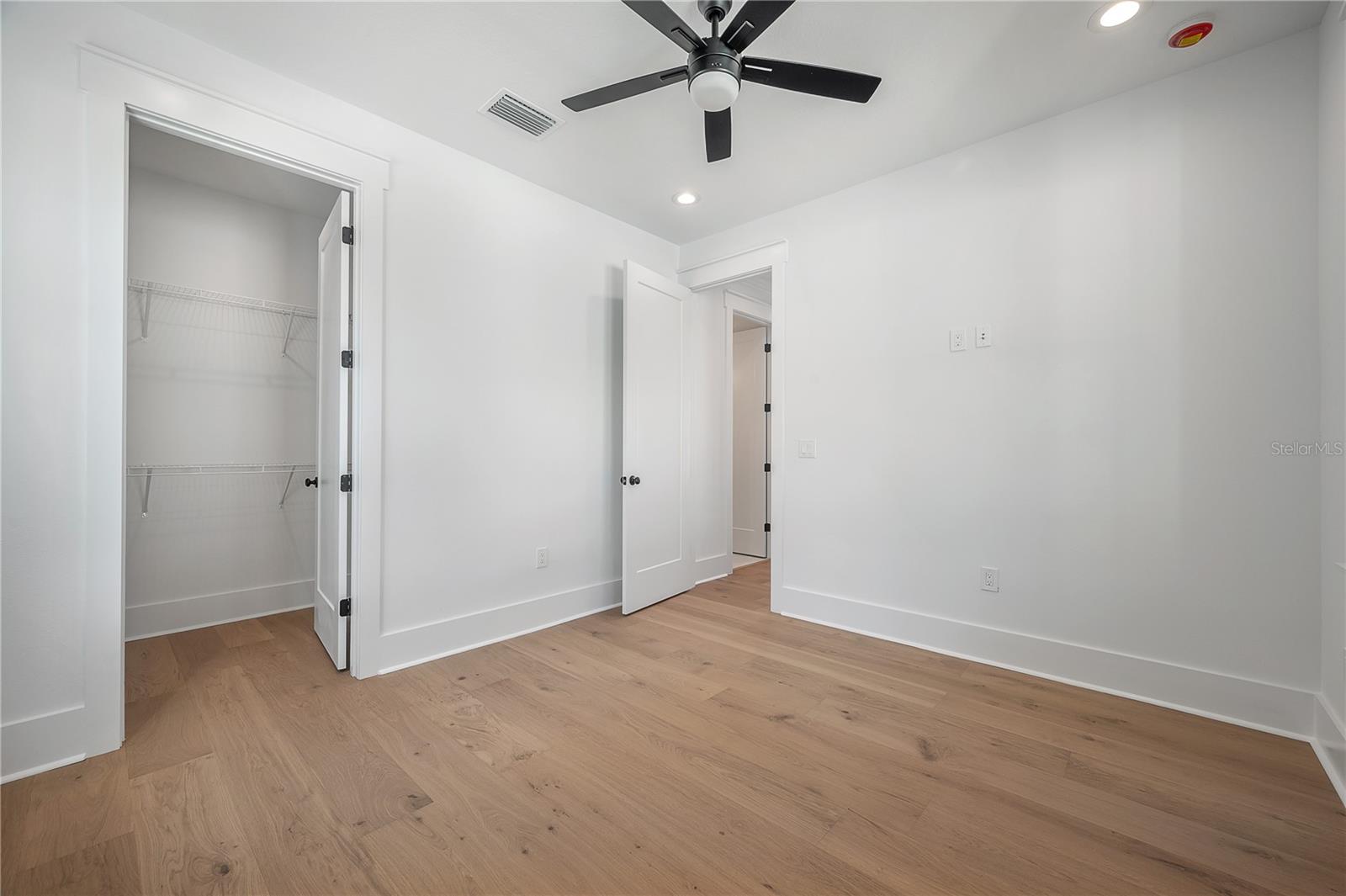 RECORD GROVE - Residential