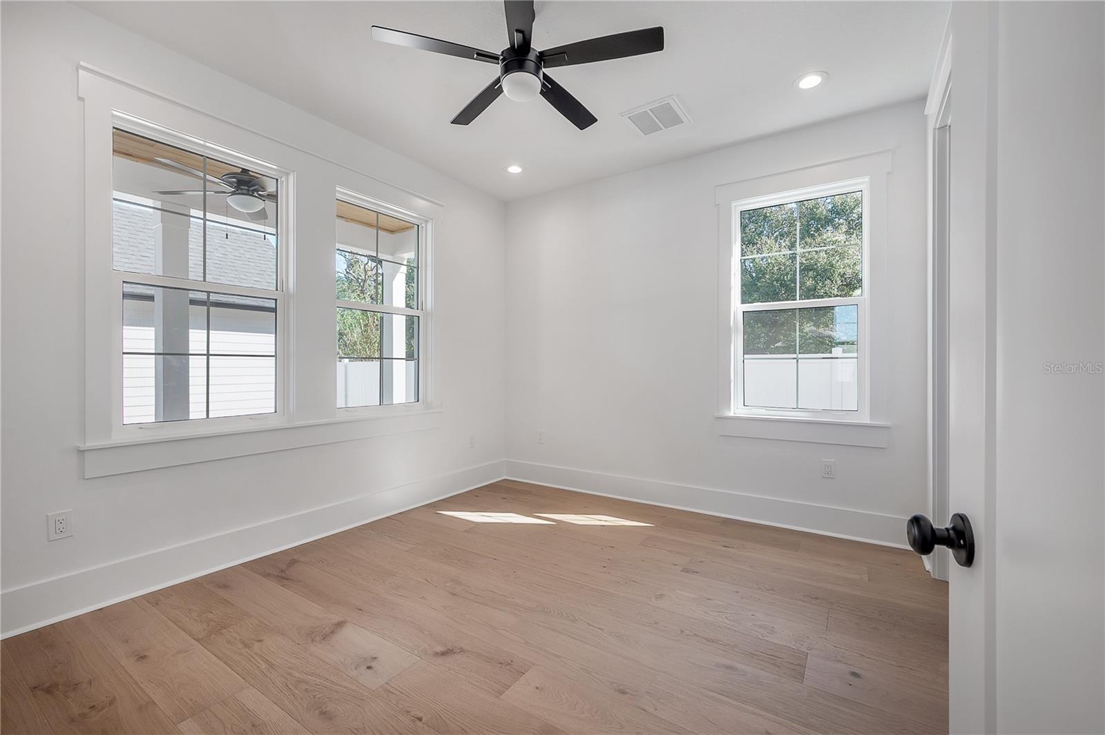 RECORD GROVE - Residential