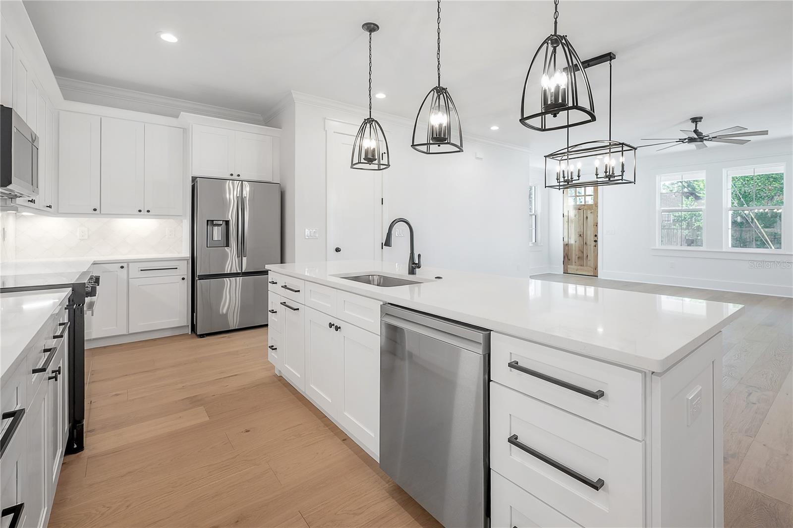 RECORD GROVE - Residential