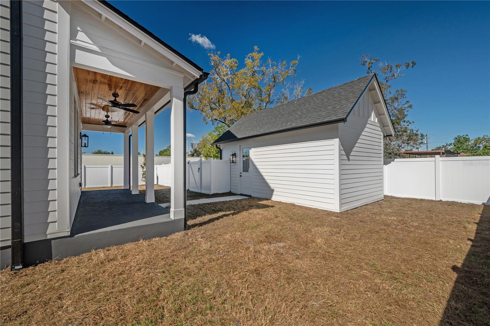 RECORD GROVE - Residential