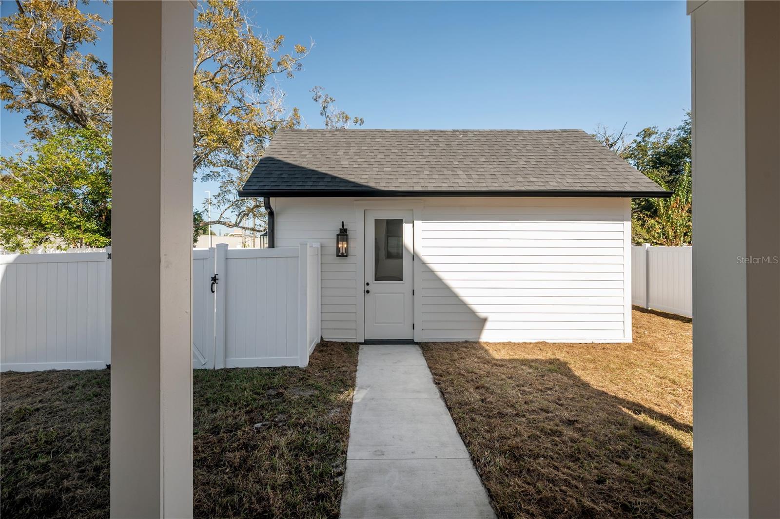 RECORD GROVE - Residential