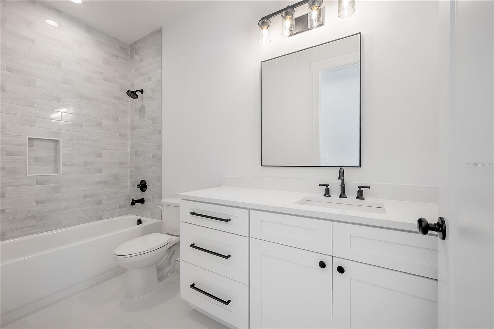 RECORD GROVE - Residential