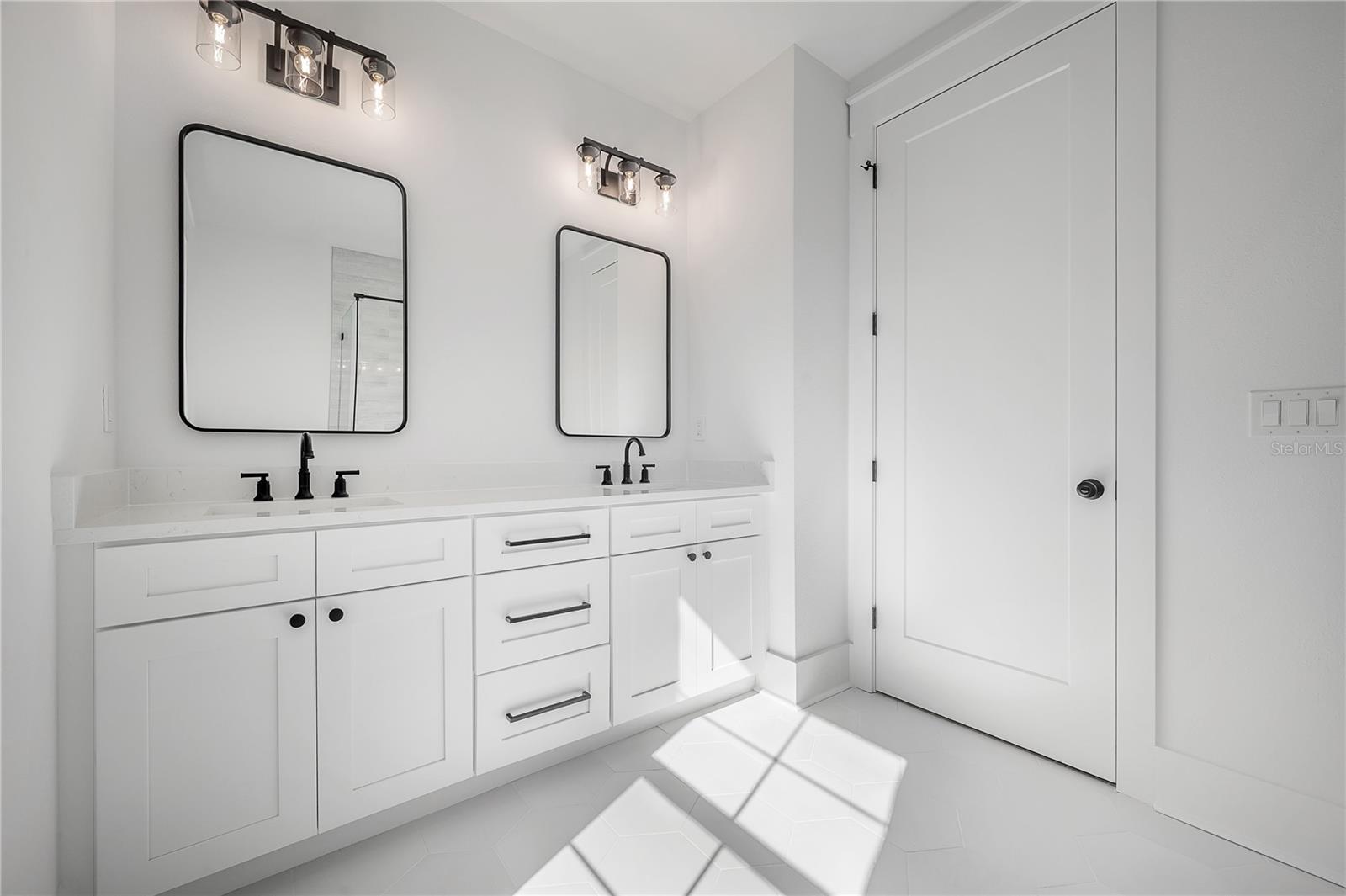 RECORD GROVE - Residential