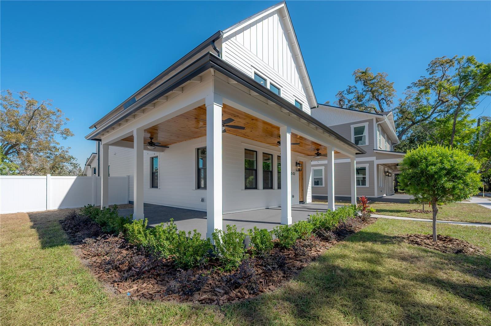 RECORD GROVE - Residential