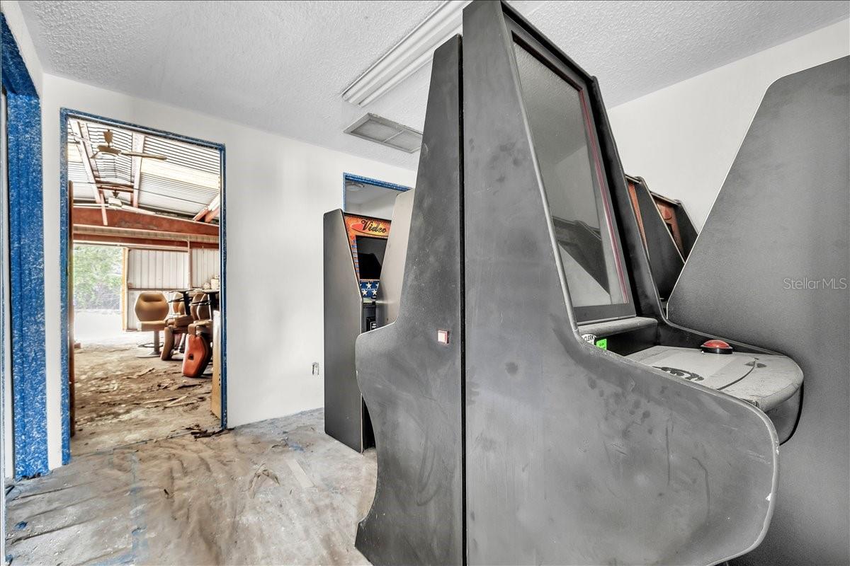 HARBOR EXECUTIVE PARK - Commercial Sale